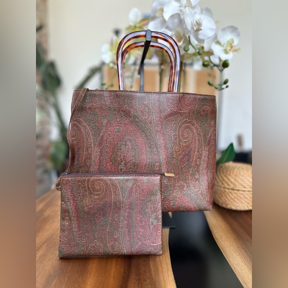 Vintage Etro Tote w/Attached Pouch in Classic Paisley Design EXCELLENT Condition - Picture 4 of 12